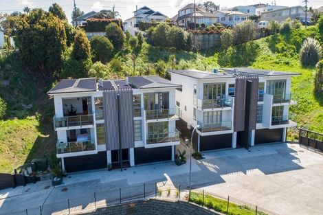 Photo of property in 8b Huka Road, Birkenhead, Auckland, 0626