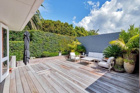 Photo of property in 2/12 Bella Vista Road, Herne Bay, Auckland, 1011