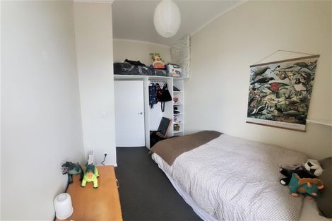 Photo of property in 172 Tasman Street, Mount Cook, Wellington, 6021