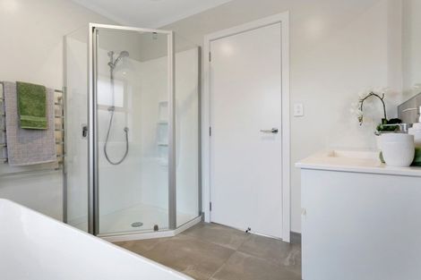 Photo of property in 6 Lewis Way, Cambridge, 3434