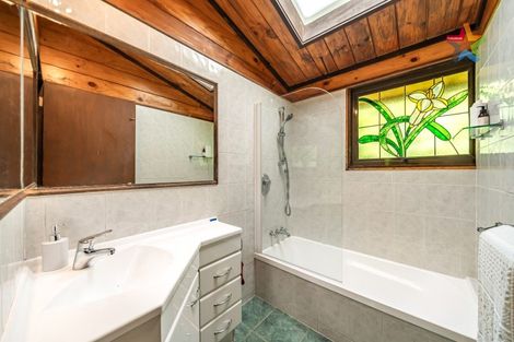 Photo of property in 30 Korau Grove, Stokes Valley, Lower Hutt, 5019