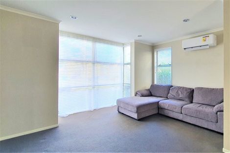 Photo of property in 63 Bruce Pulman Drive, Takanini, 2112