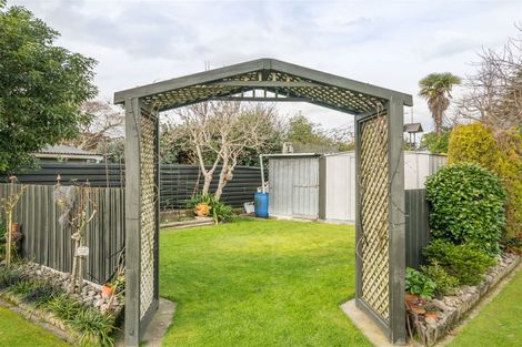 Photo of property in 14 Hollows Crescent, Takaro, Palmerston North, 4412