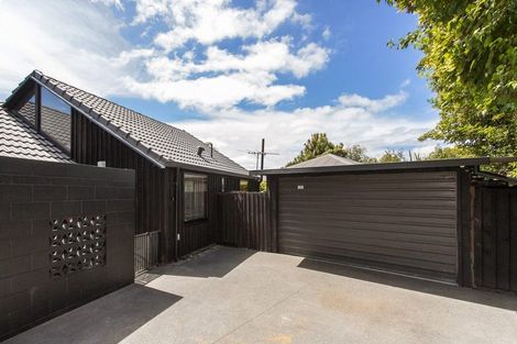 Photo of property in 305d Riccarton Road, Upper Riccarton, Christchurch, 8041