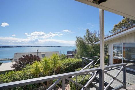 Photo of property in 27 Balmoral Lane, Redcliffs, Christchurch, 8081