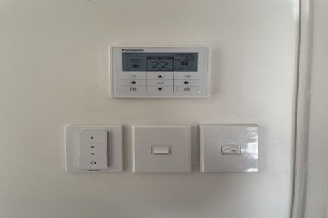 Photo of property in 28 Harbour View Road, Te Atatu Peninsula, Auckland, 0610