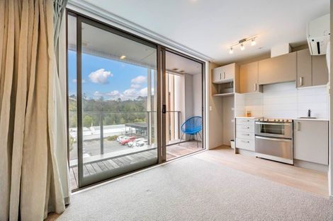 Photo of property in 201/7 Kaipiho Lane, Albany, Auckland, 0632