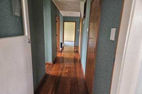 Photo of property in 23 Newhaven Place, Roslyn, Palmerston North, 4414