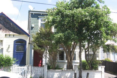 Photo of property in 58 Elizabeth Street, Mount Victoria, Wellington, 6011