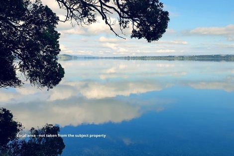 Photo of property in 53 Tahuna Minhinnick Drive, Glenbrook, 2681