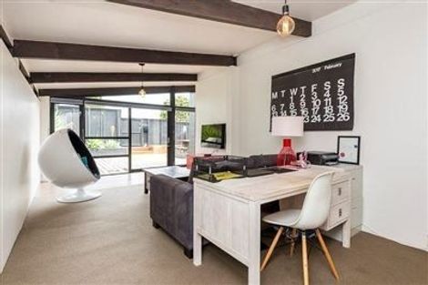 Photo of property in 65 Cannon Hill Crescent, Mount Pleasant, Christchurch, 8081