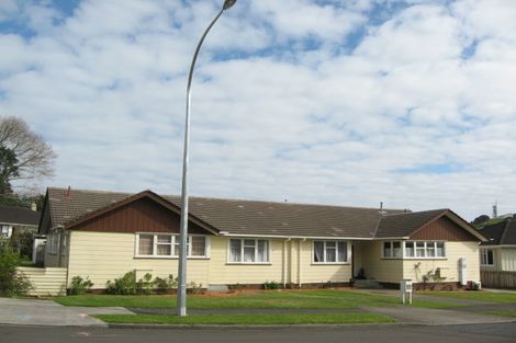 Photo of property in 14-16 Marton Place, Marfell, New Plymouth, 4310