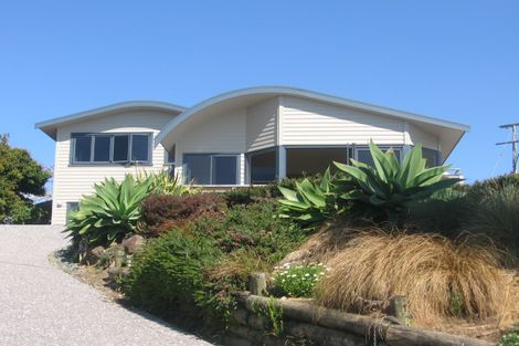 Photo of property in 16 Seavill Park Road, Kuaotunu West, Whitianga, 3592