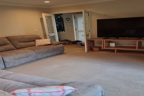 Photo of property in 92b Scott Road, Stanmore Bay, Whangaparaoa, 0932