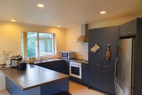 Photo of property in 32 Lomas Way, Albany, Auckland, 0632