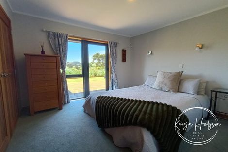 Photo of property in 87 Hurndall Street East, Maungaturoto, 0520