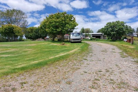 Photo of property in 54 Whakapirau Road, Maungaturoto, 0583