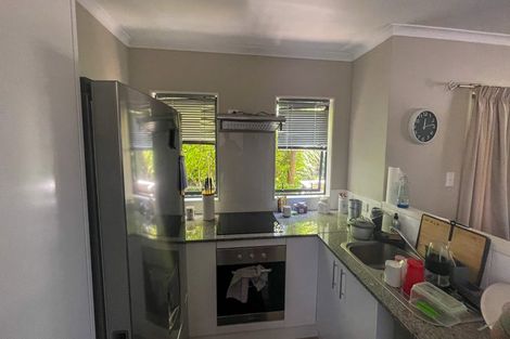 Photo of property in 6a Aldern Road, Massey, Auckland, 0614