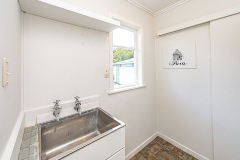Photo of property in 62 Parkes Avenue, Saint Johns Hill, Whanganui, 4501