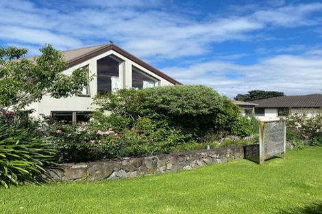 Photo of property in 2a Seaforth Avenue, Mangere Bridge, Auckland, 2022