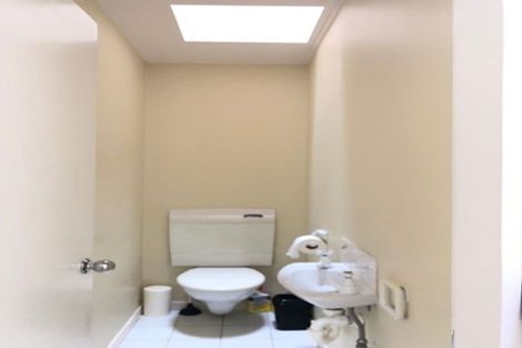 Photo of property in 2/14 Harriett Street, Thorndon, Wellington, 6011