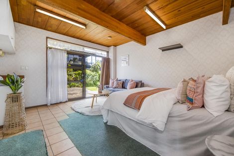 Photo of property in 54 Carnoustie Drive, Wattle Downs, Auckland, 2103