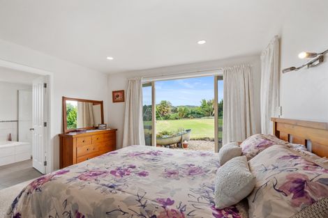 Photo of property in 121 Haruru Falls Road, Haruru, 0204