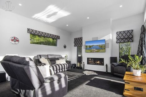 Photo of property in 133 Lakes Boulevard, Pyes Pa, Tauranga, 3112