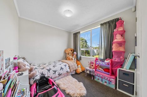 Photo of property in 5 Montserrat Place, Grenada Village, Wellington, 6037