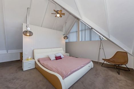 Photo of property in 20 Zita Avenue, Matakatia, Whangaparaoa, 0930