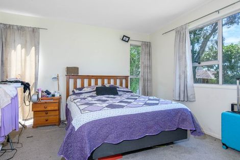 Photo of property in 16 Waimumu Road, Massey, Auckland, 0614