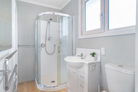 Photo of property in 5 Chedworth Avenue, Bishopdale, Christchurch, 8053