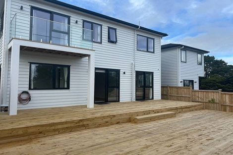 Photo of property in 2f Matatahi Road, Flat Bush, Auckland, 2019