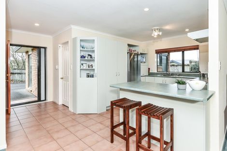 Photo of property in 10 Friesian Place, Grandview Heights, Hamilton, 3200