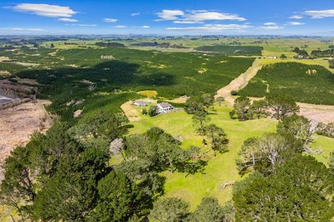 Photo of property in Babylon Coast Road, Parore, Dargaville, 0373