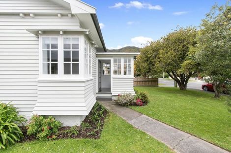 Photo of property in 31 Burnside Street, Waterloo, Lower Hutt, 5011