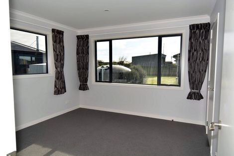 Photo of property in 85 Kilmarnock Street, Wallacetown, 9816