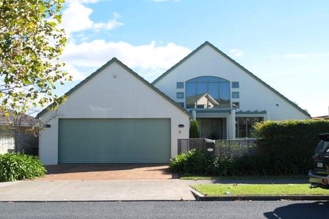 Photo of property in 9 Tarnica Road, Northpark, Auckland, 2013