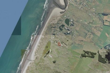 Photo of property in 24 Uxbridge Terrace, Waikawa Beach, Levin, 5573