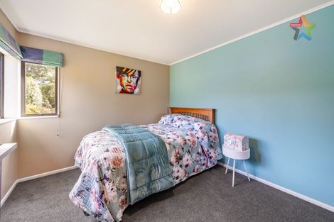 Photo of property in 18 Crestview Grove, Belmont, Lower Hutt, 5010