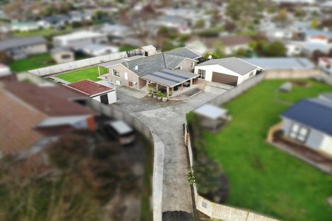 Photo of property in 8 Bryce Place, Kelvin Grove, Palmerston North, 4414