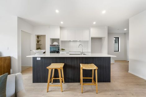 Photo of property in 121 Waituarua Drive, Takanini, Auckland, 2112