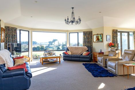 Photo of property in 108 Spur Road, Hadlow, Timaru, 7975