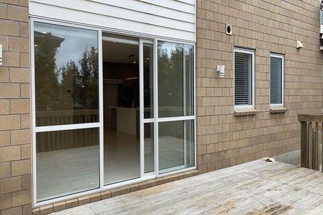 Photo of property in 37 Drumbuoy Drive, Flat Bush, Auckland, 2019