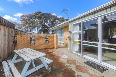 Photo of property in 128 Great South Road, Huntly, 3700