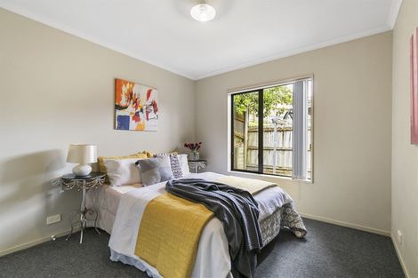 Photo of property in 17 Black Teal Close, Unsworth Heights, Auckland, 0632