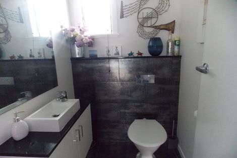 Photo of property in 3 Denbigh Place, Awapuni, Palmerston North, 4412