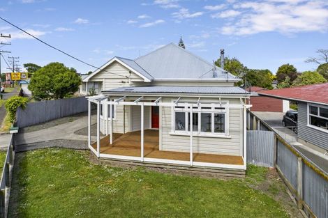 Photo of property in 68 East Street, Feilding, 4702