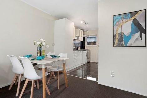 Photo of property in 11/5 Keeling Road, Henderson, Auckland, 0612