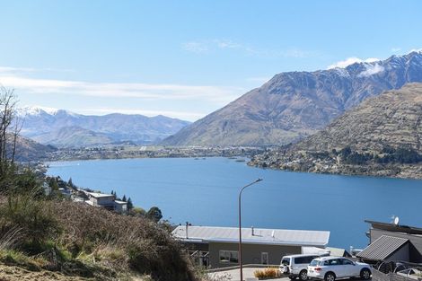 Photo of property in 16 Birch Lane, Queenstown, 9300